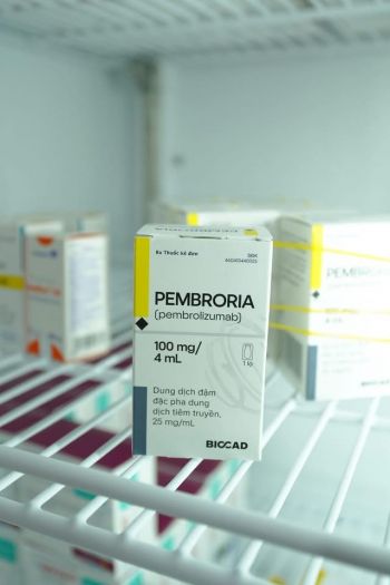 Thuốc Pembroria Pembrolizumab giá bao nhiêu